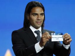 El jugador del Atlético de Madrid, Radamel Falcao, durante el sorteo de la Europa League en Mónaco. REUTERS  /