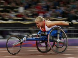 Hannah Cockroft logró este  viernes el primer récord paralímpico en el estadio olímpico. AP  /