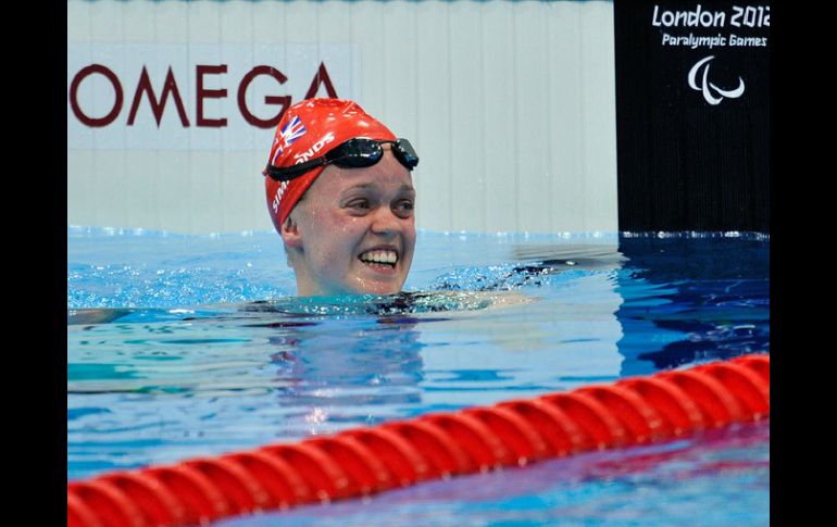 Eleanor Simmonds impone récord mundial en la alberca de londres 2012. AFP  /