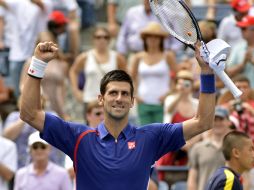 Tan sólo bastó una hora y 39 minutos para que Novak Djokovic concretara su pase a la ronda de los 16 mejores. AFP  /