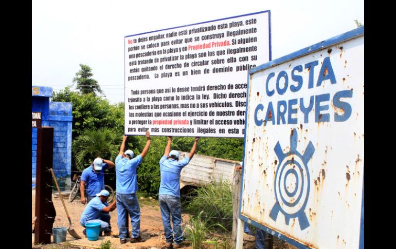 Los funcionarios y los pescadores confían en que la concesión se otorgue a La Huerta. ARCHIVO  /