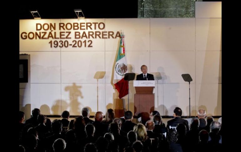 El Presidente Felipe Calderón encabezó el homenaje al empresario Roberto González Barrera. EL UNIVERSAL  /