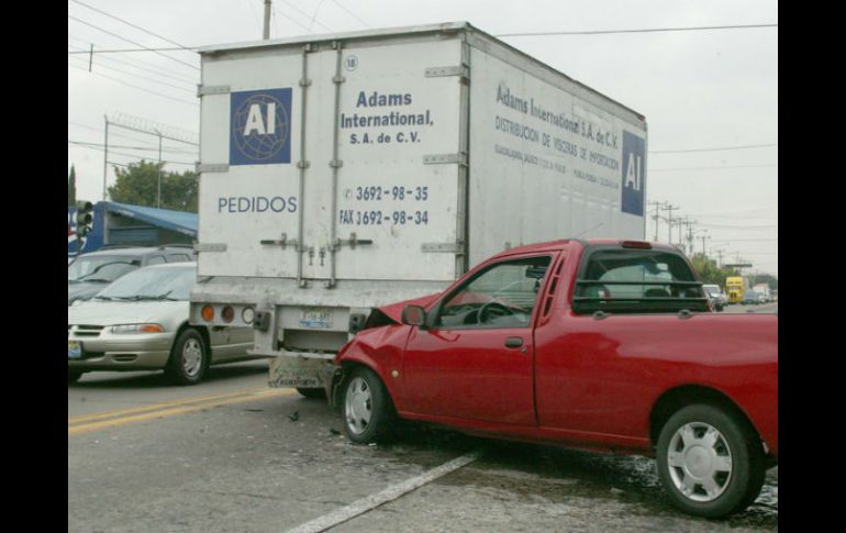 El 31 por ciento de los fallecimientos por accidentes viales, durante el 2012, se relacionó con el alcohol. ARCHIVO  /