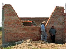 En Tlajomulco hay dos casos detectados de asentamientos irregulares; la Presa de El Ahogado y otro es el Arroyo Seco. ARCHIVO  /