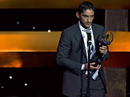 José de Jesús Corona al momento e recibir el Balón de Oro. MEXSPORT  /