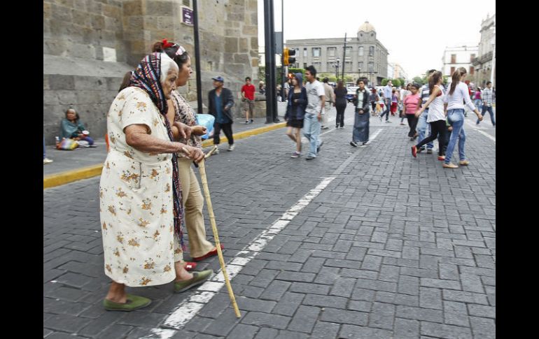 En una primera etapa, la obra consistirá en la intervención de 27 mil metros cuadrados de banquetas. ARCHIVO  /