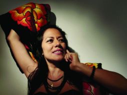 La cantante Lila Downs ofrecerá en el festival su concierto de gala presentará K'eebanoób y milagros''. ARCHIVO  /