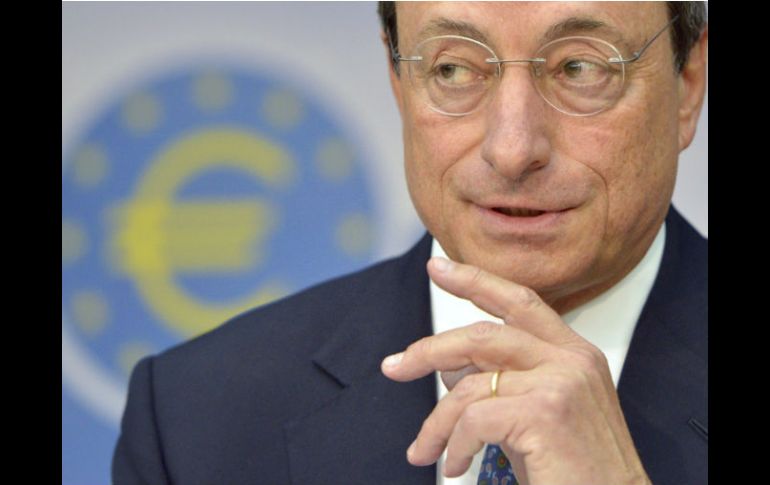 Las bolsas del mundo celebraron las medidas anunciadas por Draghi. EFE  /