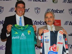 Arturo Elías Ayub y Jesús Martínez durante la presentación del nuevo socio del Pachuca. MEXSPORT  /