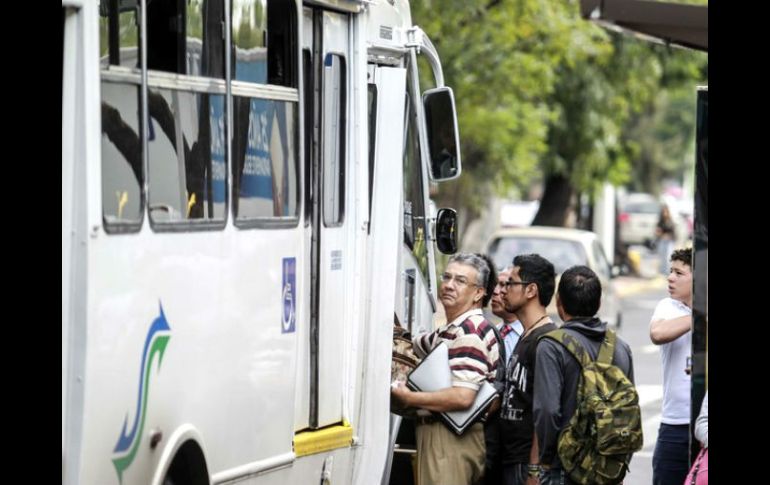 Subrogatario aseguró que hay rutas con 300 ó 400 pasajeros al día, otras con 800, y está el caso de la ruta 380 con mil o más. ARCHIVO  /