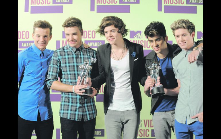 Los triunfadores. One Direction obtuvo tres preseas; competía en cinco categorías. AP  /