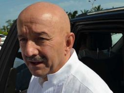 Carlos Salinas de Gortari asistió al Primer Informe de labores del gobernador de Quintana Roo, Roberto Borge. EL UNIVERSAL  /