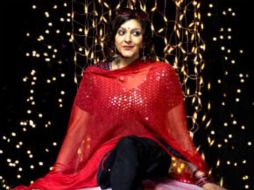 La actriz Meera Syal en una colorida comedia de Shakespeare durante el Festival. ESPECIAL  /