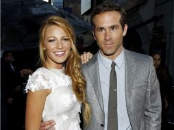 El actor Ryan Reynolds y la modelo y actriz Blake Lively en la premiere de ''Linterna Verde''. AP  /