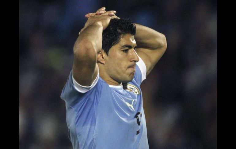 Luis Suárez lamenta no poder ganar en el juego eliminatoria ante Ecuador. REUTERS  /