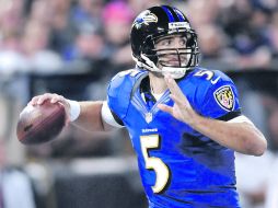 Certero. Joe Flacco lanzó dos pases de anotación en el primer partido de la campaña, ante los Bengalíes. AP  /