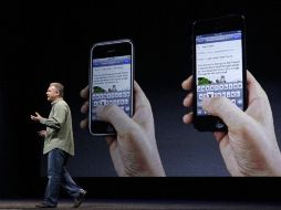 Phil Schiller explica las bondades del nuevo gadget. AP  /