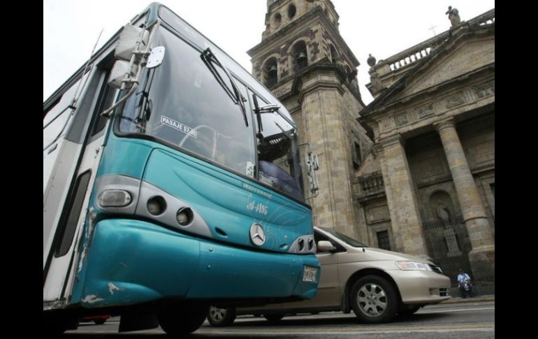 Transportistas preparan denuncia penal, juicio político y recurso de reclamación. ARCHIVO  /