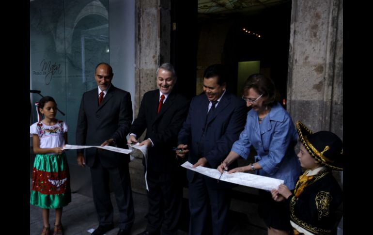 Inauguración de la sala de exposición temporal ''MAPAS'' en el Palacio de Gobierno.  /