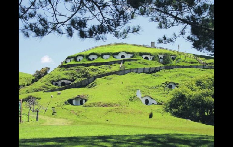 Película. Los escenarios naturales de Nueva Zelanda, algunos con la mano del hombre, te remontan a la historia de JRR. Tolkien.  /