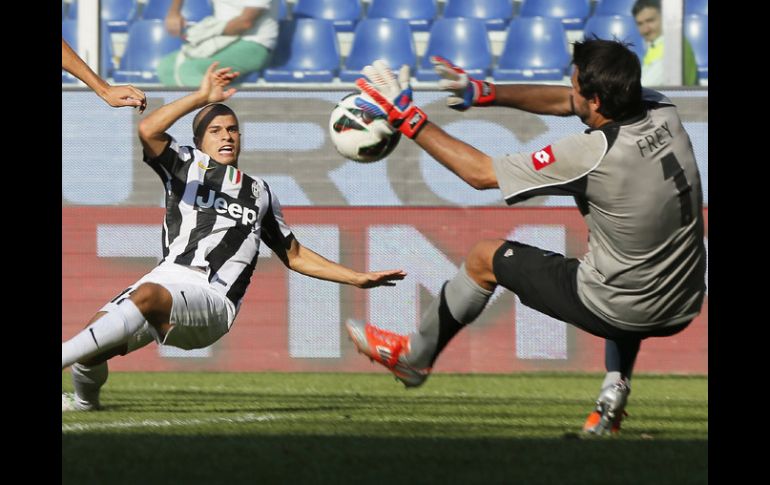 Acción del partido entre el Génova y la Juventus. AFP  /