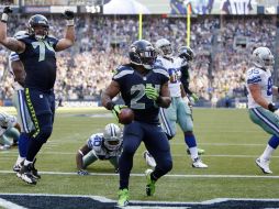 Marshawn Lynch (24) fue fundamental en la victoria de Seattle. AP  /