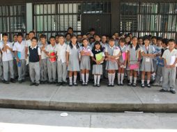 Los chicos de la escuela urbana 260 ''Josefina Sánchez M''.  /