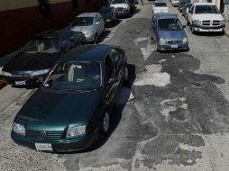 El Ayuntamiento tapatío ha tapado 320 mil baches y se ha endeudado con mil millones de pesos.  /