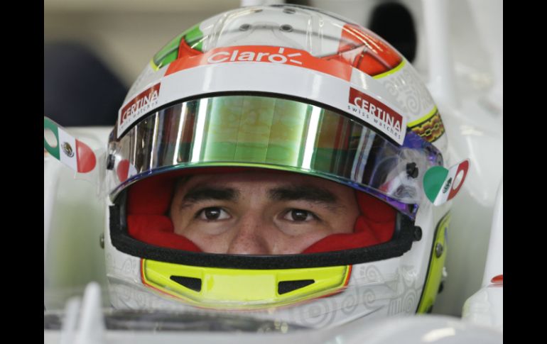 'Checo' Pérez tuvo un inicio complicado en las prácticas libres. AP  /