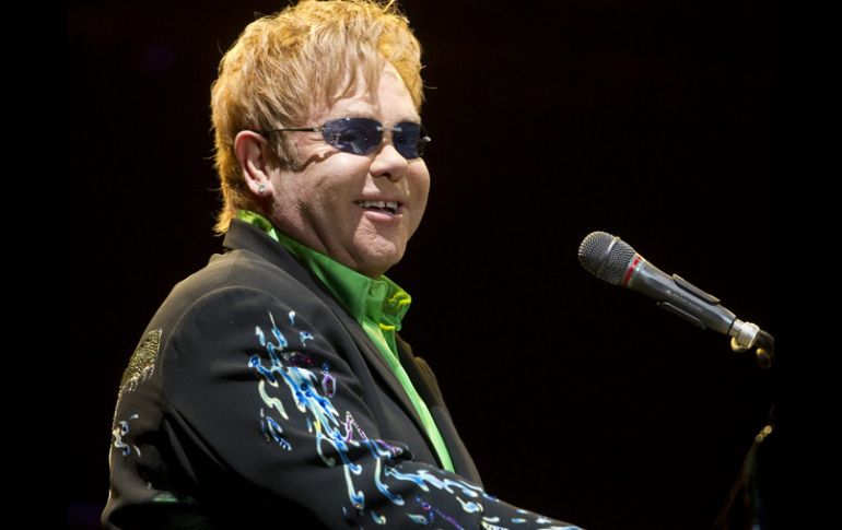 Elton John de 65 años ha ganado numerosos premios Grammy. ARCHIVO  /