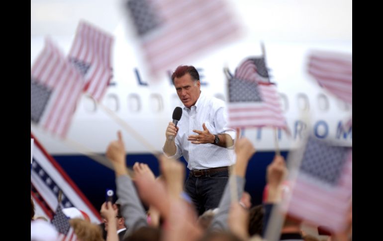 El candidato republicano a la presidencia de Estados Unidos, Mitt Romney, en la comunidad de Pueblo, Colorado. AP  /