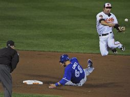 Acción del partido entre los Azulejos y los Orieles que terminó ganando el equipo de Toronto. REUTERS  /