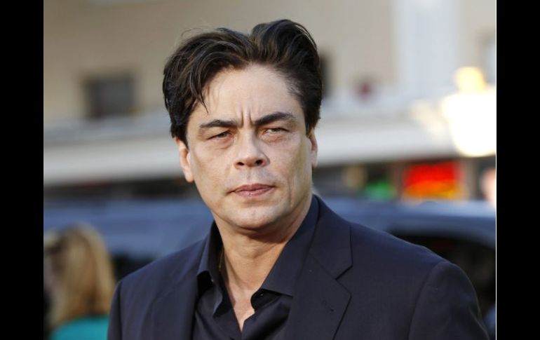 Benicio Del Toro dio a conocer que padeció de la mano de Hayek, durante varias tomas. ARCHIVO  /