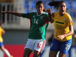 Las aztecas defendieron bien, pero al final de vieron superadas por las brasileñas. Imagen de Miseleccionmx. ESPECIAL  /