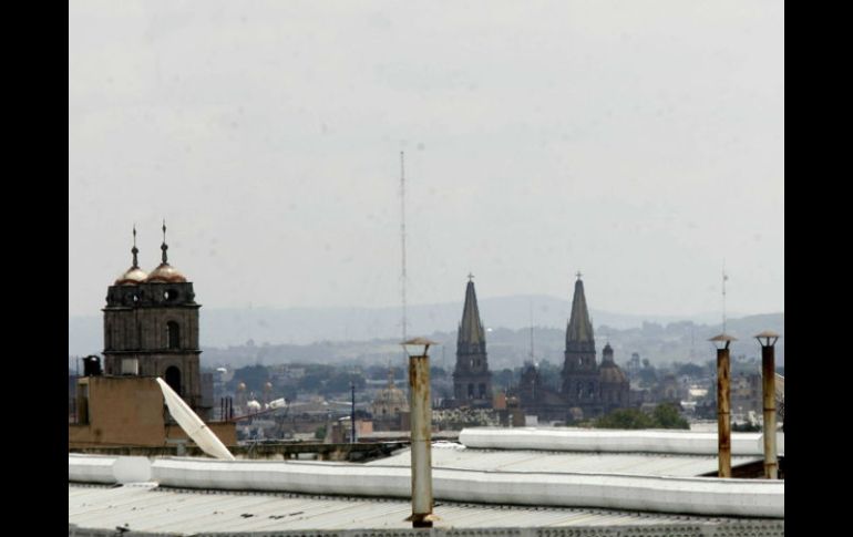 Estudio demuestra que empeoraron los índices de ozono a causa de la motorización en Jalisco. ARCHIVO  /