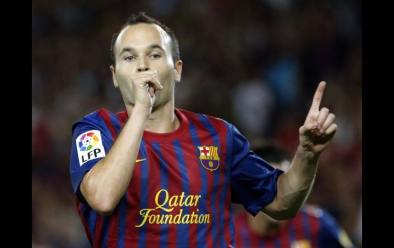 Andrés Iniesta estuvo alejado del campo de juego durante un mes por una lesión muscular. ARCHIVO  /