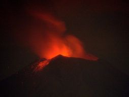 La actividad del volcán Popocatépetl en las últimas 24 horas registró un incremento. ARCHIVO  /