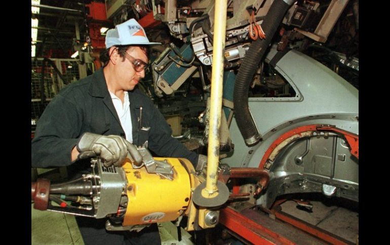 Se habló de una posible integración de empresas malayas a la cadena de proveeduría automotriz en México. ARCHIVO  /