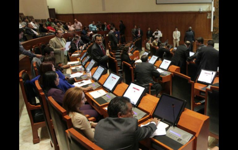 Las nuevas contrataciones costaron 8.5 MDP al Congreso del Estado. ARCHIVO  /