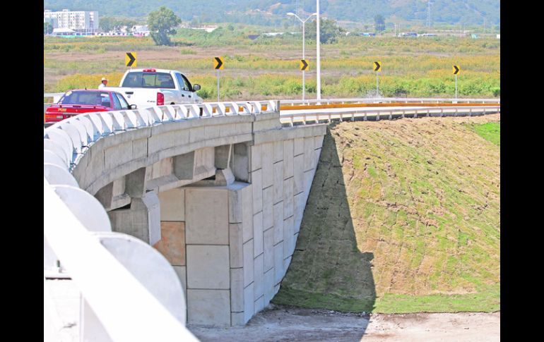 ZONA DEL BAJÍO. Aspecto de la obra, en su primera etapa, que en octubre pasado inauguró la autoridad municipal.  /