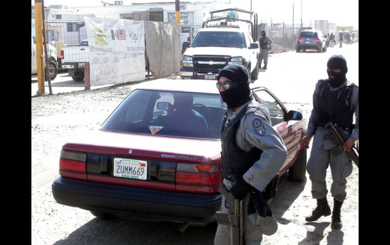 Elemento de la Policía acudieron al lugar para realizar las investigaciones correspondientes. ARCHIVO  /