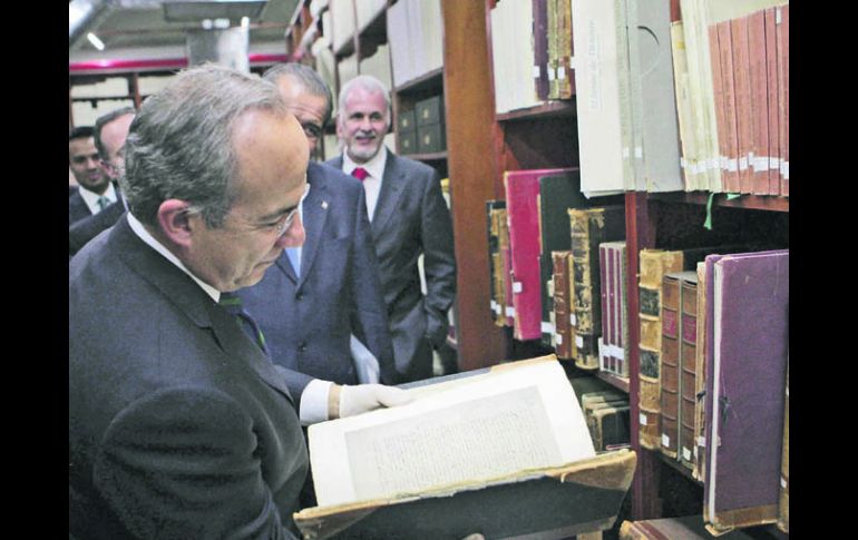 El Presidente Felipe Calderón destacó a la Juan José Arreola como la biblioteca pública estatal más importante del país. NTX  /