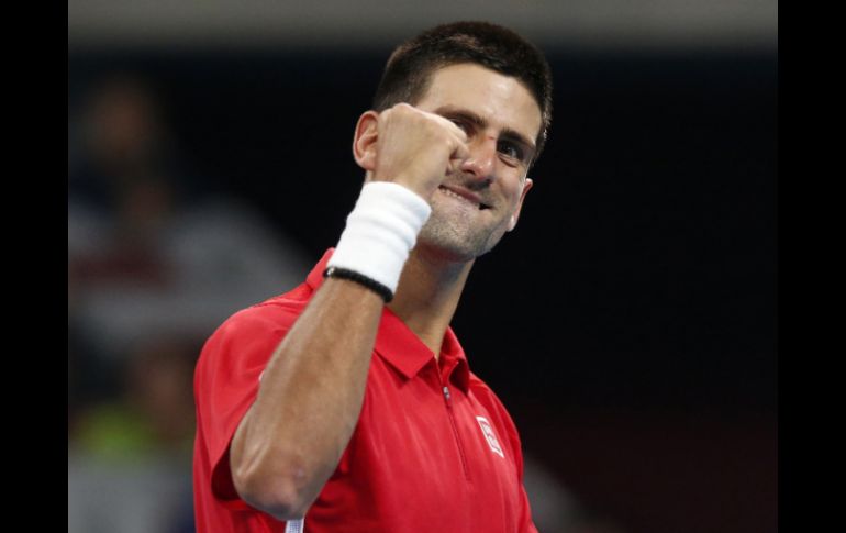 Djokovic comentó que éste ha sido uno de los mejores juegos de su carrera. Enfrentará a Florian Mayer en semifinales. REUTERS  /