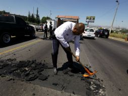 Fueron colocados más de 15 reductores que por su altura parecían topes.  /