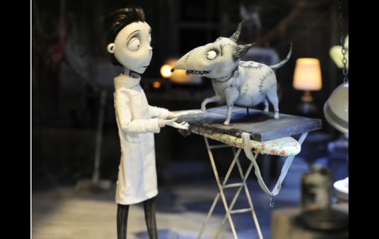 ''Frankenweenie'' narra la historia de un niño y un perro con el que logra llevar su amistad más allá de la muerte. ARCHIVO  /