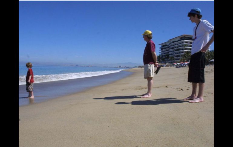 Se aseveró que para mantener las playas limpias deben colaborar todos los sectores de la sociedad. ARCHIVO  /