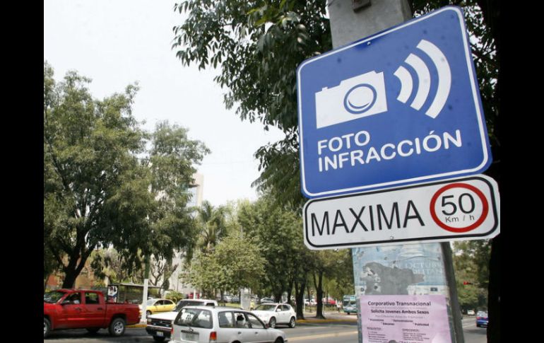 En las cámaras de fotoinfracción en semáforos se invirtieron 5.6 millones de pesos. ARCHIVO  /