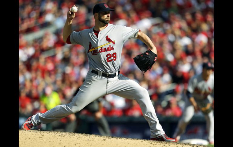 Chris Carpenter tuvo una sólida salida ante los Nacionales. AP  /