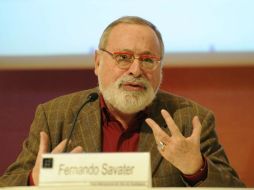 El escritor Fernando Savater, será uno de los autores participantes. ARCHIVO  /