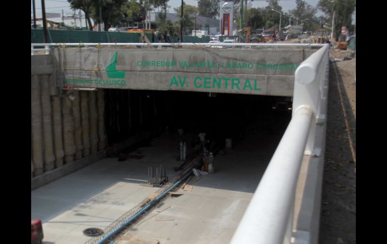 En la construcción de los dos túneles de Avenida Vallarta se invierten 140 millones de pesos del fondo del Consejo Metropolitano.  /